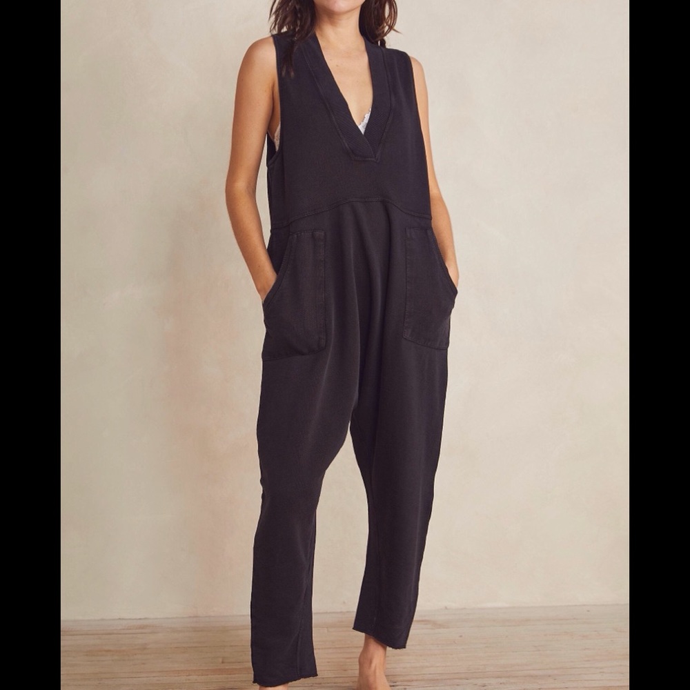 FREE PEOPLE WHAT’S UP ONESIE SWEATSHIRT STYLE OVERSIZED JUMPSUIT M BLACK